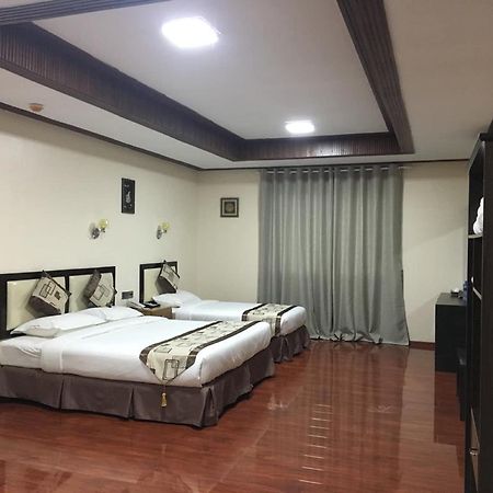 Hotel Yadanar Oo Mandalay Ngoại thất bức ảnh