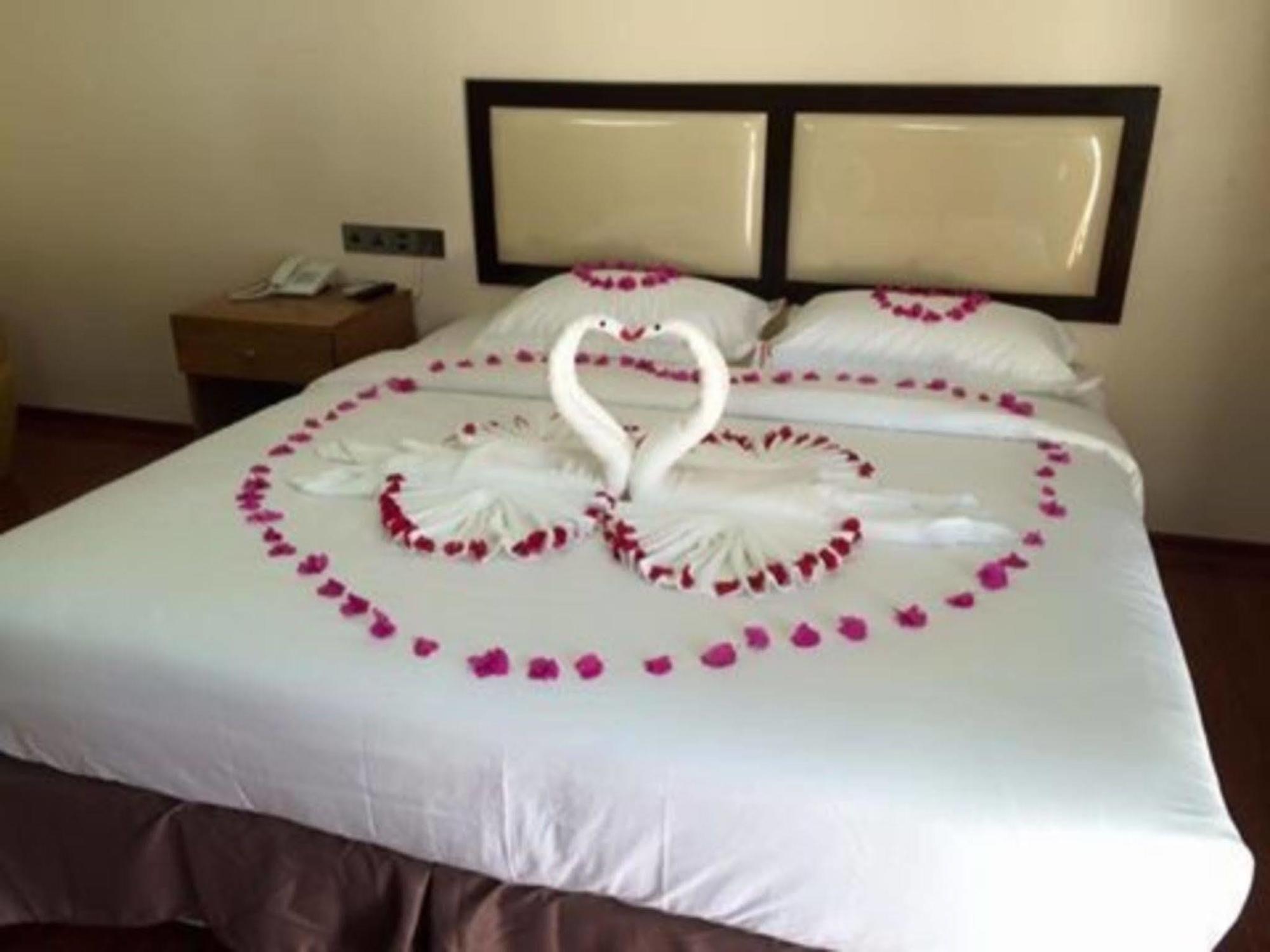 Hotel Yadanar Oo Mandalay Ngoại thất bức ảnh